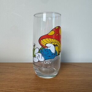 Vintage 1982 Smurfs Lazy Smurf Glass Tumbler Peyo Wallace Berrie Mushroom House
